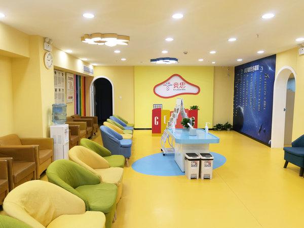 上海孩子叛逆心理辅导：如何帮助孩子走出叛逆期？